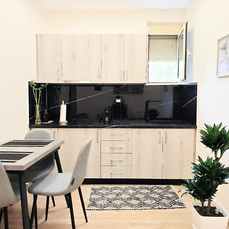 New Apartment Close To Sea And Downtown فلورا المظهر الخارجي الصورة